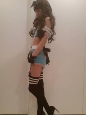 「ニーハイソックス」｜「アイテム（オールインワン・サロペット）」を使った、猫山さん（レディース・163cm）の秋コーディネート