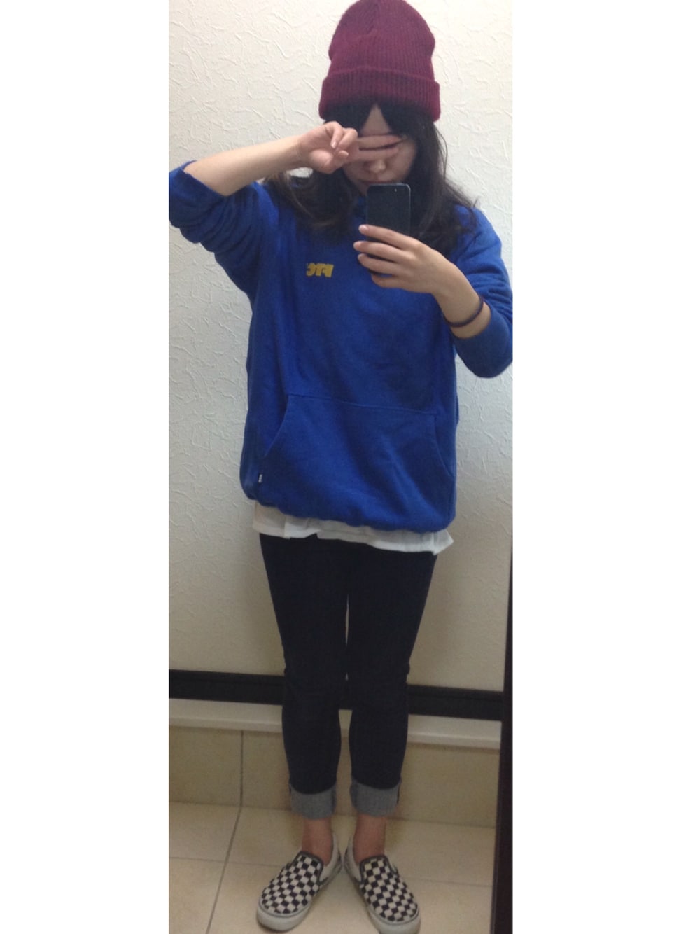 「street、ニット帽、FTC、フーディー、スキニー、VANS」｜「FTCのEMB OG PULLOVER HOODY（パーカー、ブルー系）」を使った、ぴょんさん（レディース・150cm）の秋コーディネートの1枚目の写真