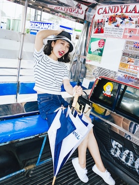 「holiday」｜「アイテム（スウェット）」を使った、山岸さん（レディース・156cm）の冬コーディネート