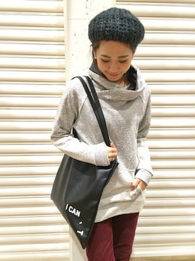 「ADIEU（アデュー）のアイテム（帽子）」を使った、hamaさん（レディース・162cm）の冬コーディネート