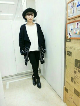 「ピアス」｜「アイテム（ブーティ）」を使った、紅い実穂波店 Rccatさん（レディース・158cm）の秋コーディネート