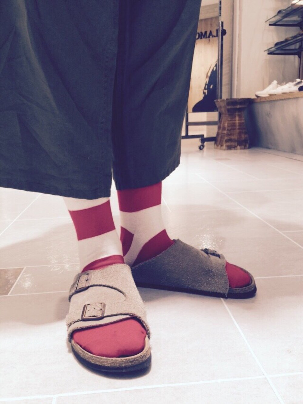 「ファティーグパンツ、ミリタリー、カーキ、しましま、birkenstock、FREAKS STORE 、マクドナルド、まさかの3社コラボ」｜「FREAK'S STOREのアイテム（パンツ、グリーン系）」を使った、YUHIさん（レディース・152cm）の夏コーディネートの1枚目の写真