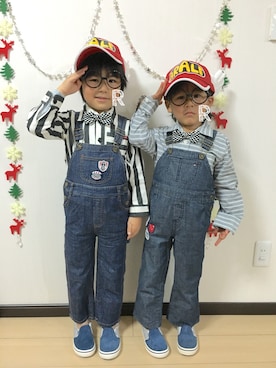 「TOMMY HILFIGER（トミーヒルフィガー）のアイテム（オールインワン・サロペット）」を使った、ren◡̈⃝ritsuさん（キッズ・110cm）の春コーディネート