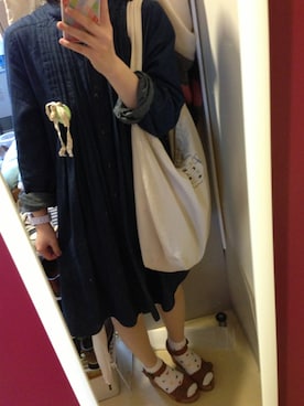 「on the couch（オンザカウチ）のアイテム（サンダル）」を使った、あゆさんさん（レディース・147cm）の春コーディネート