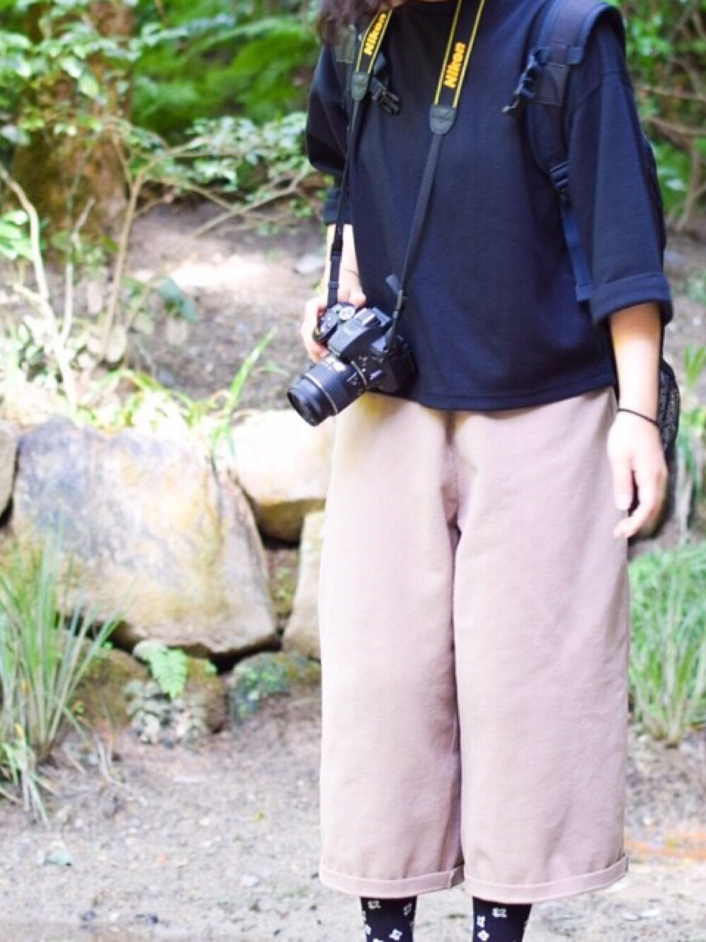 「JEANASiS、SOU・SOU、NIXON、Nikon、ワイドパンツ」｜「JEANASISのアイテム（トップス、ブラック系）」を使った、しろ。さん（レディース・160cm）の秋コーディネートの1枚目の写真