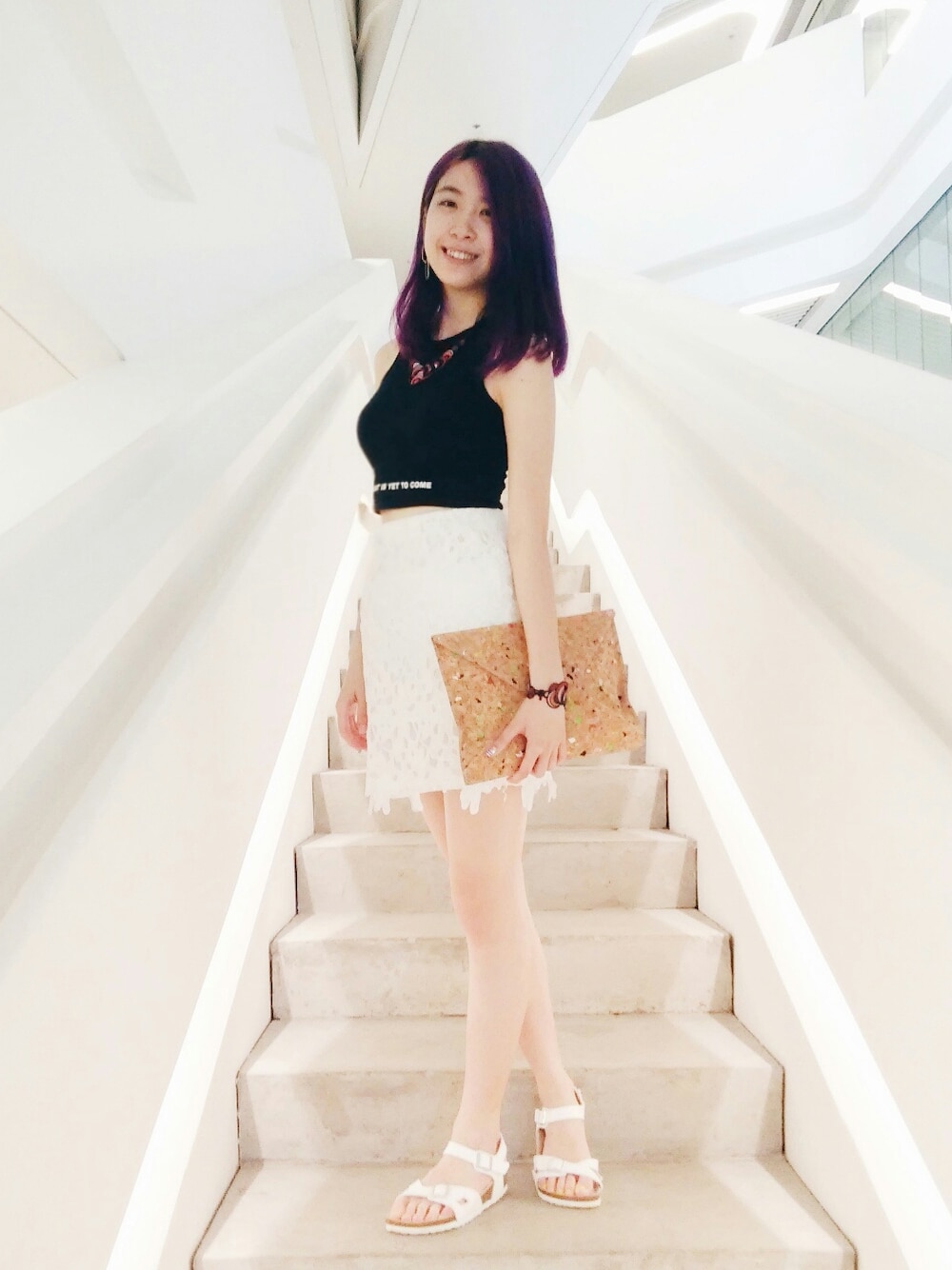 「summer、hkgirl、white、dress、Crop Top」｜「love rollin eyesのアイテム（トップス、ブラック系）」を使った、cococさん（レディース・168cm）の春コーディネートの1枚目の写真