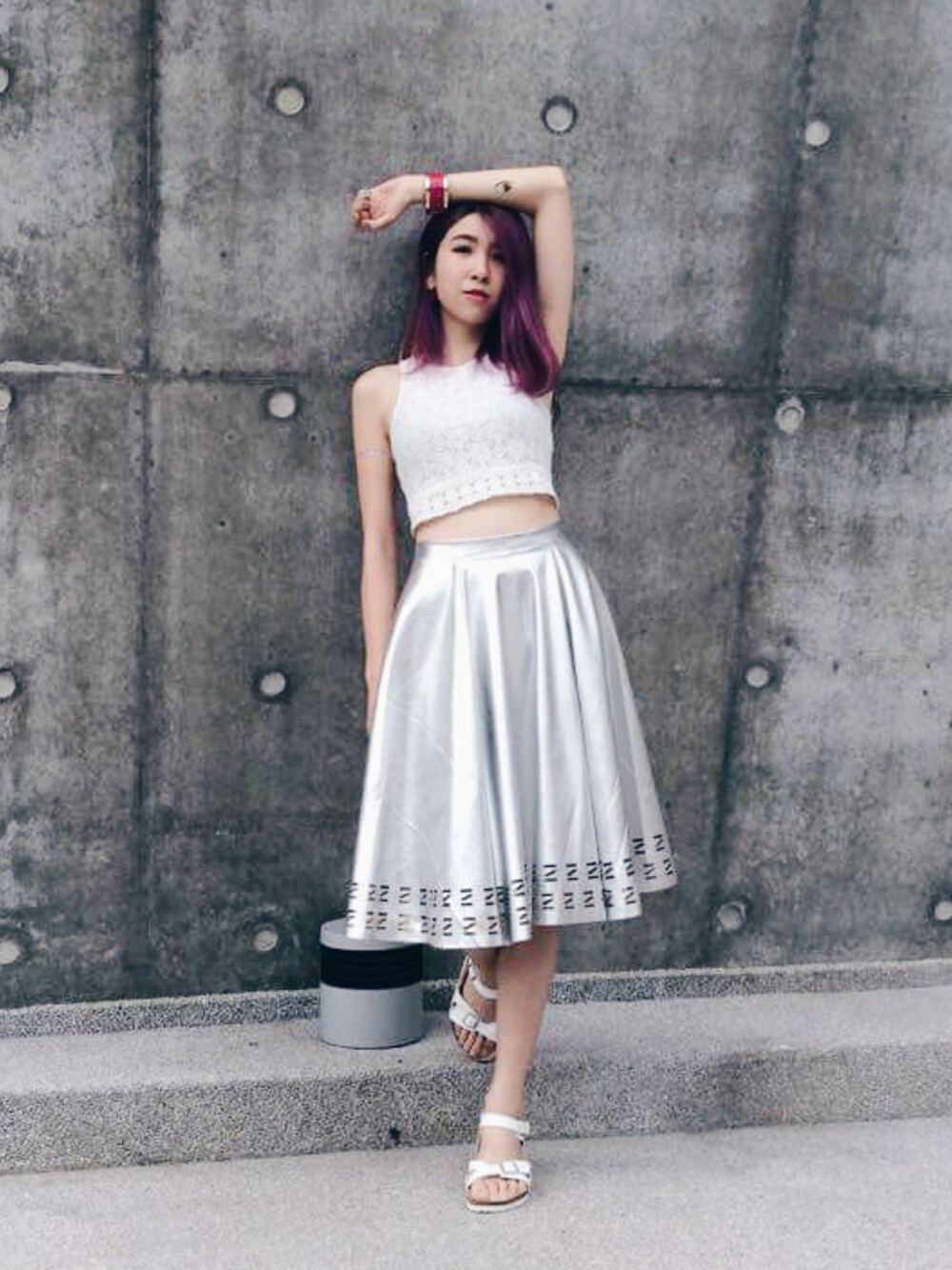 「ootd、summer、silver、white、hkgirl」｜「zizterのアイテム（スカート、シルバー系）」を使った、cococさん（レディース・168cm）の夏コーディネートの1枚目の写真