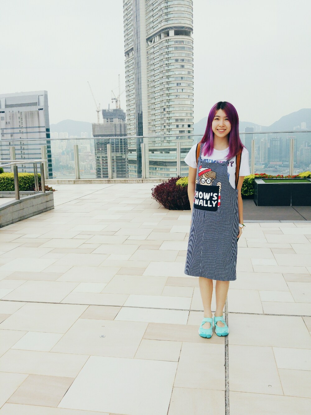 「mamamamarketのアイテム（オールインワン・サロペット、ブルー系）」を使った、cococさん（レディース・168cm）の夏コーディネートの1枚目の写真