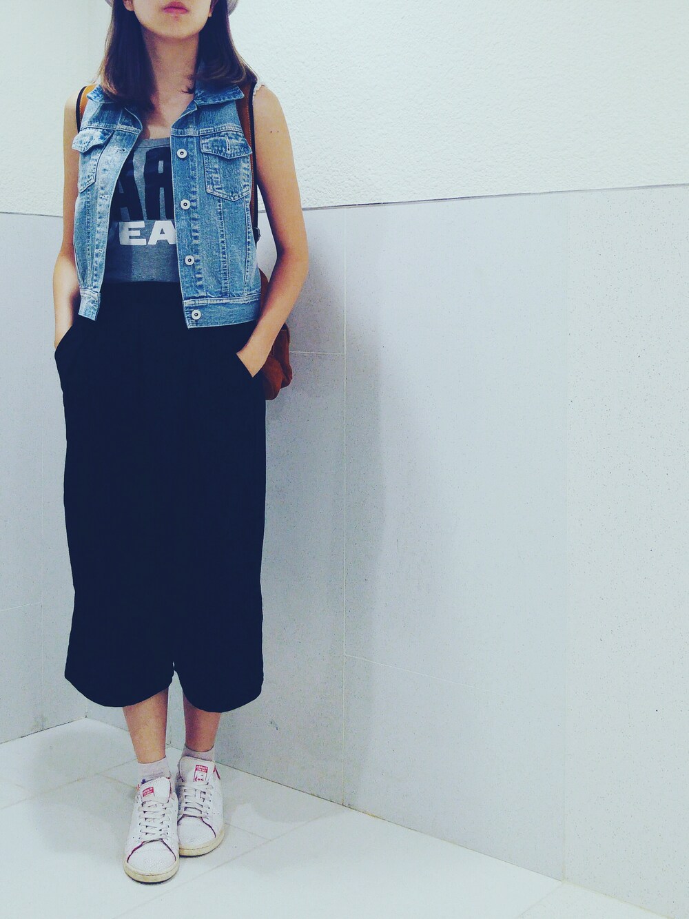 「LastSummer、hkgirl」｜「adidasのadidas Originals STAN SMITH W（スニーカー、ホワイト系）」を使った、cococさん（レディース・168cm）の秋コーディネートの1枚目の写真