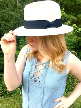 「madewell（メイドウェル）のアイテム（帽子）」を使った、Alyssa Rocheさん（レディース・155cm）の夏コーディネート