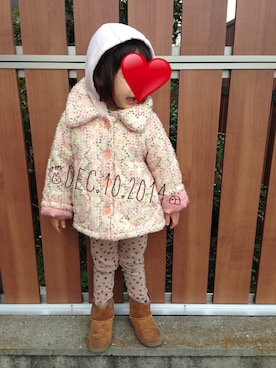 「apres les cours（アプレレクール）のアイテム（その他アウター）」を使った、くみさん（キッズ・100cm）の冬コーディネート