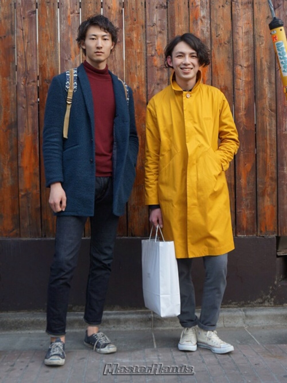 「New Balance、FOREVER 21、MasterHands」｜「ODORANTES nano･universeの▼外套:nano･universe（ピーコート、ブルー系）」を使った、masterhandsさん（メンズ・180cm）の夏コーディネートの1枚目の写真