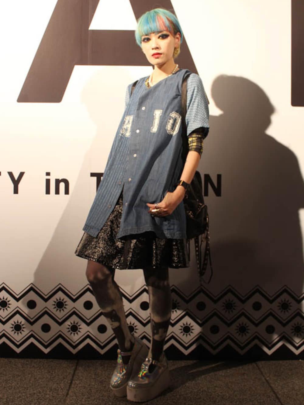 「asos、MasterHands、the rugged and priest 」｜「asosのasos（ピーコート、ブルー系）」を使った、masterhandsさん（レディース・160cm）の夏コーディネートの1枚目の写真