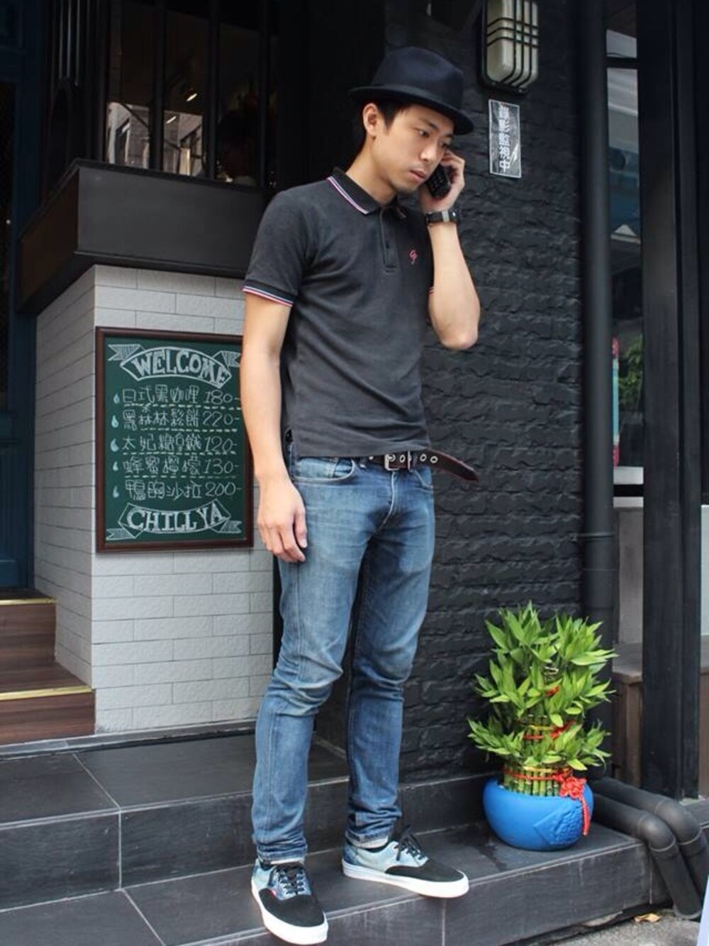 「VANS、new york hat、G-SHOCK、Levi's、Chaos、MasterHands」｜「NEW YORK HATのNEW YORK HAT（ハット、ブラック系）」を使った、masterhandsさん（メンズ・170cm）の秋コーディネートの1枚目の写真