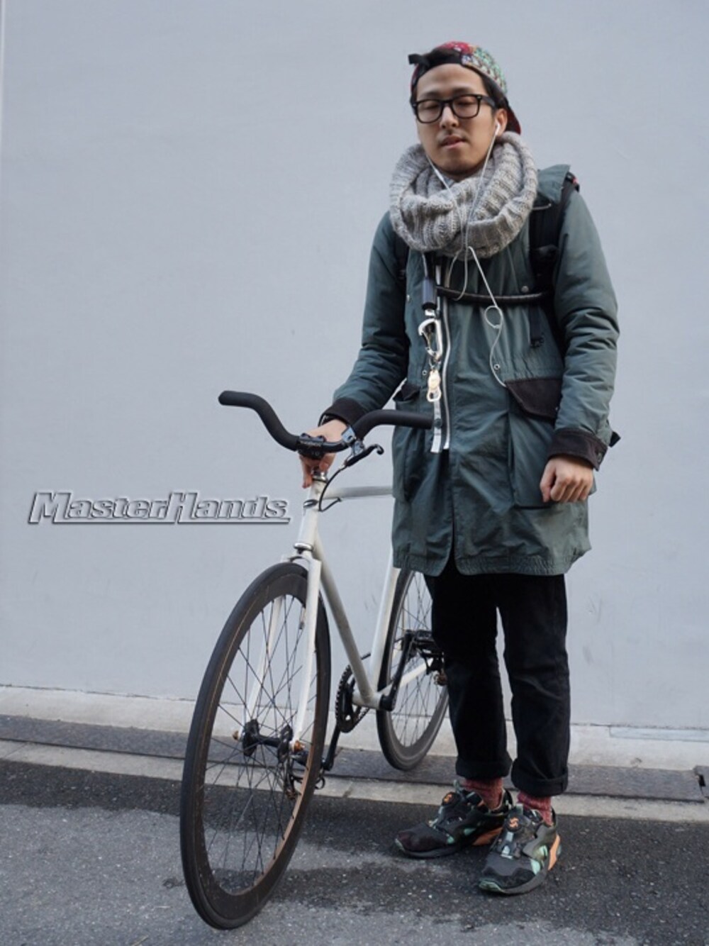 「supreme、MasterHands」｜「Supreme のSupreme（バックパック/リュック、ブラック系）」を使った、masterhandsさん（メンズ・170cm）の冬コーディネートの1枚目の写真