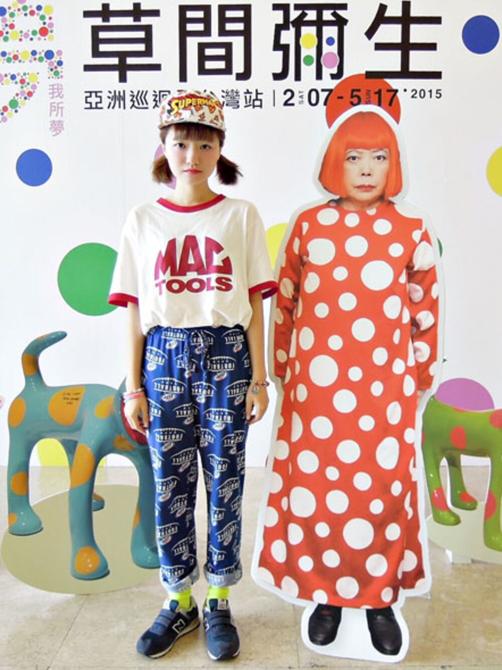 「UNIQLOのアイテム（Tシャツ/カットソー、ホワイト系）」を使った、masterhandsさん（レディース・155cm）の春コーディネートの1枚目の写真