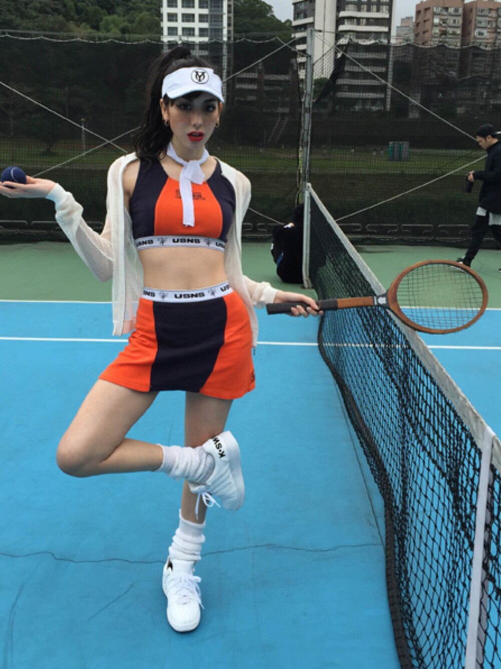 「90's USNS(Vintage) 套裝（タンクトップ、レッド系）」を使った、masterhandsさん（レディース・170cm）の春コーディネートの1枚目の写真