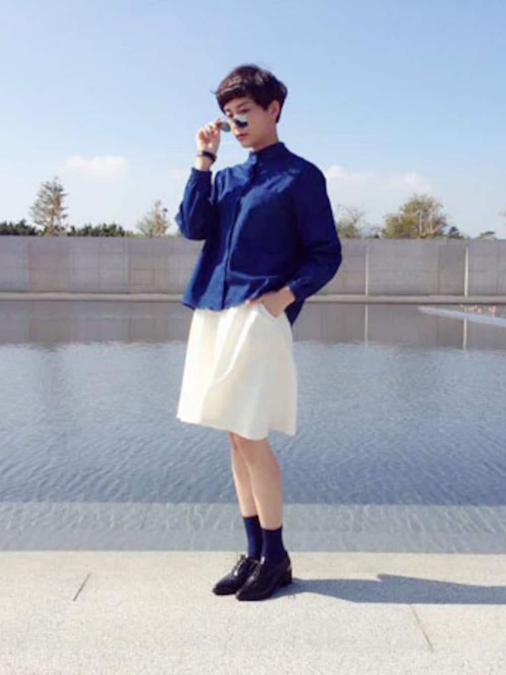 「MasterHands」｜「iohllのアイテム（その他トップス、ブルー系）」を使った、masterhandsさん（レディース・160cm）の夏コーディネートの1枚目の写真