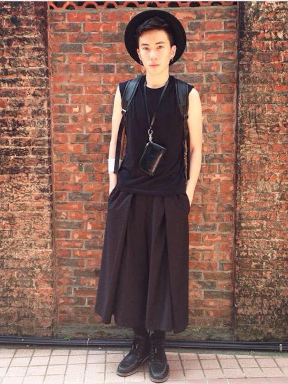 「MasterHands」｜「帽子：Zara （ハット、ブラック系）」を使った、masterhandsさん（メンズ・177cm）の夏コーディネートの1枚目の写真