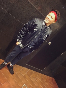 「NIKE SPORTSWEAR（ナイキスポーツウェアー）のアイテム（ジャケット/アウター）」を使った、H1R0K1さん（メンズ・170cm）の秋コーディネート