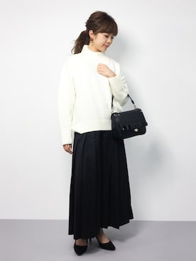 Bigシルエット ボトルネックニットトップスを使った人気ファッションコーディネート Wear