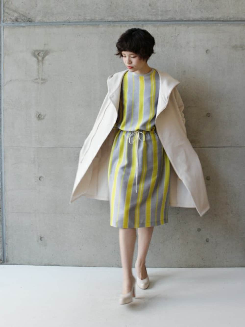 「note et silence のデラヴェW　フードCO（その他アウター、ベージュ系）」を使った、note et silence.さん（レディース・163cm）の春コーディネートの1枚目の写真