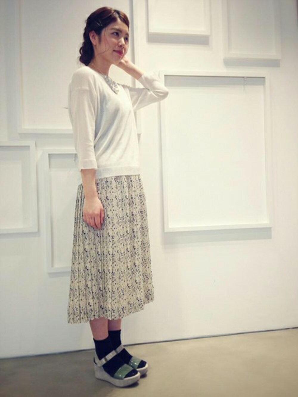 「nitcaのCOOL GARE × SUKERU　ゆる7分PO（ニット/セーター、ホワイト系）」を使った、note et silence.さん（レディース・158cm）の春コーディネートの1枚目の写真