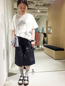 「Ebonyivory（エボニーアイボリー）のアイテム」を使った、note et silence.さん（レディース・156cm）の春コーディネート