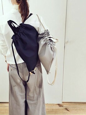 「アイテム（バックパック/リュック、グレー系）」を使った、note et silence.さん（レディース・160cm）の春コーディネート