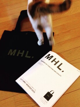 「MHL.（エムエイチエル）のアイテム（トートバッグ、ブラック系）」を使った、MAKIRIKIさん（レディース・151cm）の秋コーディネート