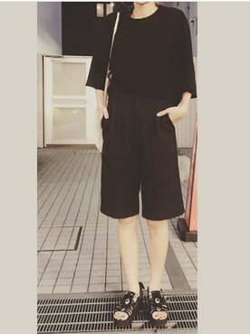 「EMODA（エモダ）のアイテム（Tシャツ/カットソー、ブラック系）」を使った、hanayoさん（レディース）の夏コーディネート
