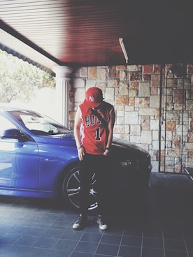 「アイテム（ジャージ、レッド系）」を使った、Bacon 肥猪肉さん（メンズ・165cm）の冬コーディネート