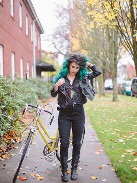 DelightfullyTackyさんのコーディネート