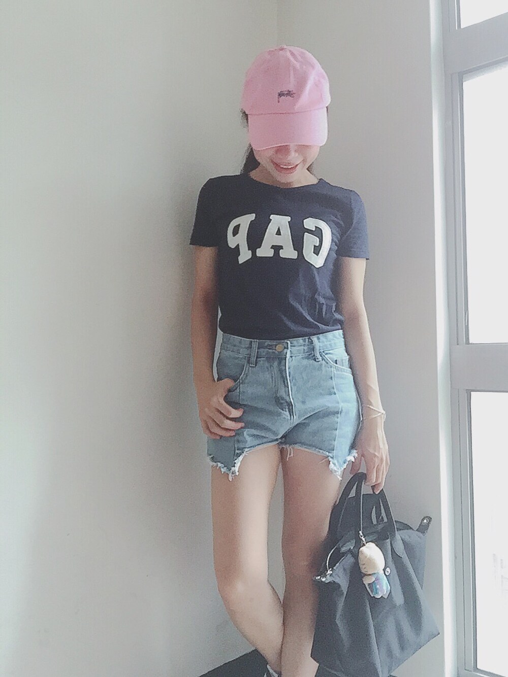 「GAPのアイテム（Tシャツ/カットソー、ブルー系）」を使った、ミミ©さん（レディース・148cm）の夏コーディネートの1枚目の写真