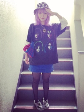 「アイテム（ボディバッグ/ウエストポーチ、ブルー系）」を使った、しおちゃんさん（レディース・155cm）の夏コーディネート