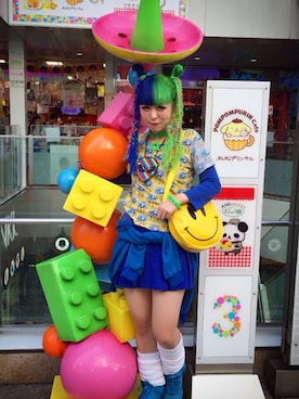 「宇宙」｜「アイテム（アクセサリー）」を使った、しおちゃんさん（レディース・155cm）の秋コーディネート