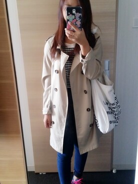 「holiday」｜「アイテム（トレンチコート）」を使った、EstherLawさん（レディース・156cm）の春コーディネート