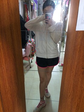 So Yeuklamさんのコーディネート