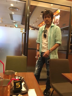 「ジミーチュウ」｜ぴーちゃんさん（メンズ・175cm）の秋コーディネート