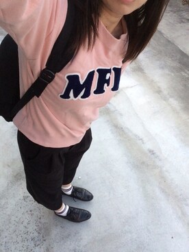 「MILKFED.（ミルクフェド）のSWEAT CREW TOP MFD（スウェット、ピンク系）」を使った、kkさん（レディース・157cm）の秋コーディネート