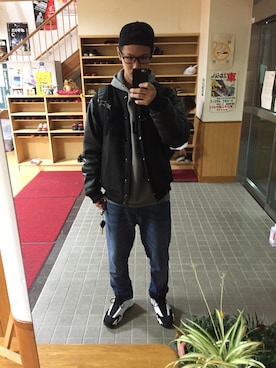 「NEW ERA（ニューエラ）のアイテム（スタジャン）」を使った、Aliさん（メンズ・183cm）の冬コーディネート