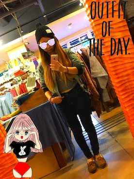 「家族旅行」｜「アイテム（ブルゾン）」を使った、Momotipiさん（レディース・148cm）の秋コーディネート