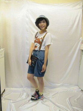 「Ne-net（ネネット）のアイテム（Tシャツ/カットソー、ホワイト系）」を使った、Caさん（レディース・165cm）の秋コーディネート