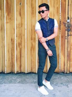 「TOPMAN（トップマン）のアイテム（スラックス）」を使った、Andre Amirさん（メンズ・170cm）の秋コーディネート