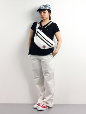 「Keith Haring（キース・ヘリング）のアイテム」を使った、Rachelさん（レディース・149cm）の春コーディネート