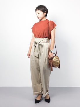 「ラウンドバッグ」｜「アイテム（アクセサリー）」を使った、Rachelさん（レディース・149cm）の秋コーディネート