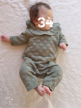 「アイテム（ロンパース、グリーン系）」を使った、hana‧✧̣̥̇‧さん（キッズ・60cm）の秋コーディネート