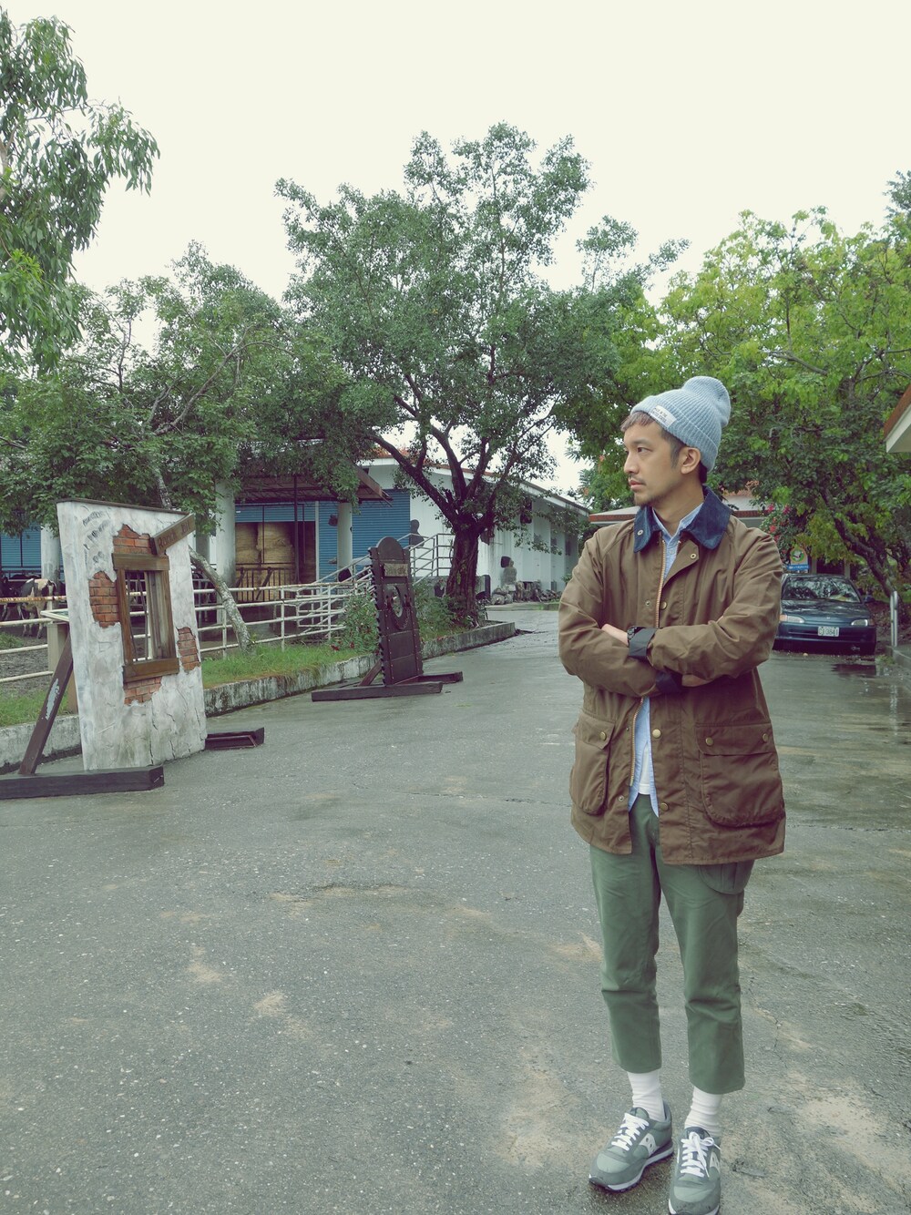 「barbour、plain-me、radiant」｜「International Gallery BEAMSの<WEB限定＞Barbour / BEDALE SL（ブルゾン、ブラウン系）」を使った、plain-me_Akkoさん（メンズ・177cm）の秋コーディネートの1枚目の写真