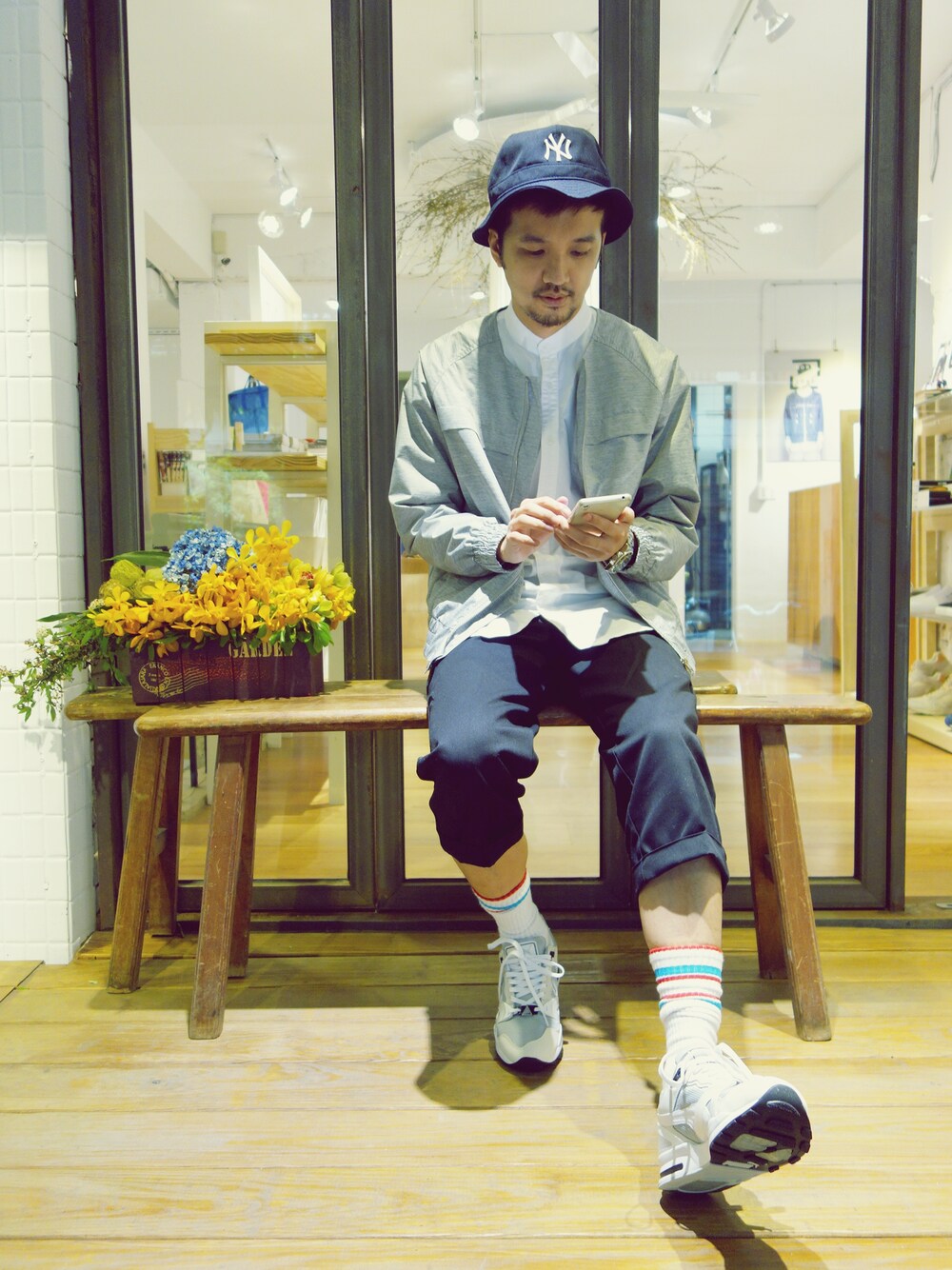 「PUMA、plain-me」｜「plain-meの防潑水無領鬆身剪裁夾克（その他、その他）」を使った、plain-me_Akkoさん（メンズ・177cm）の春コーディネートの1枚目の写真