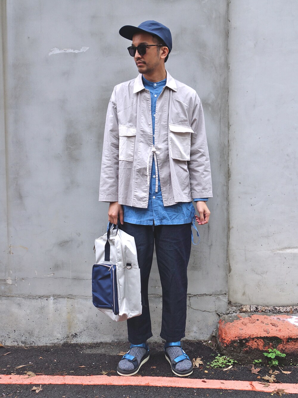 その他のその他を着用したメンズの冬コーディネートの1枚目の写真